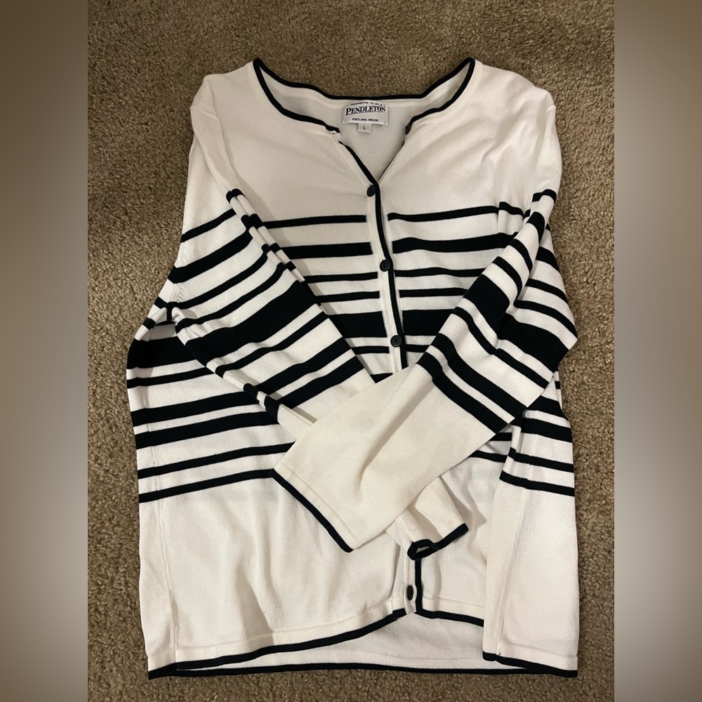 Women’s PENDLETON black and white striped cardigan sweater full button large